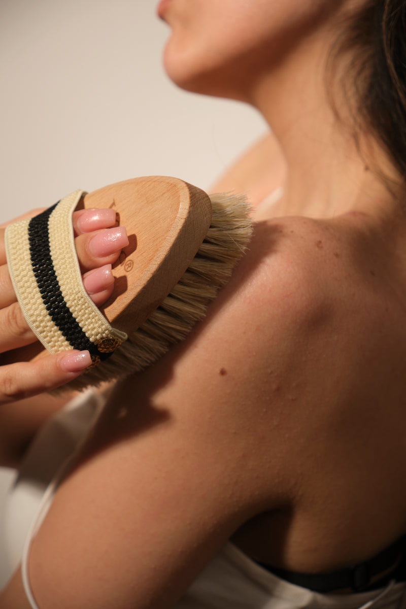 WHY VOSE: Because it's the Best Brush for Dry Brushing