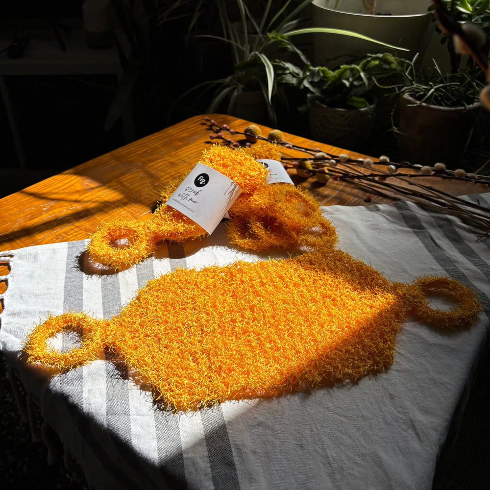 handwoven exfoliating shower & bath mitt